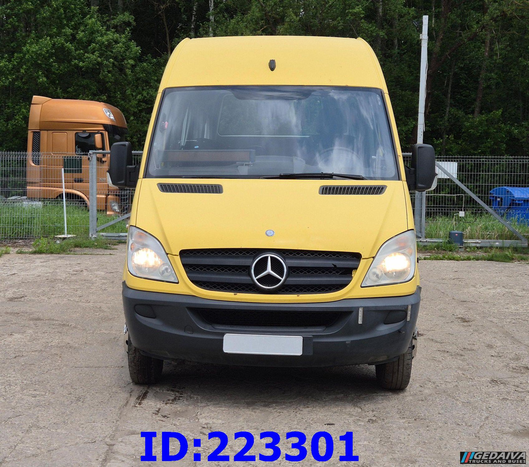 MERCEDES-BENZ Sprinter 515 TRANSFER 23 PLACES - Патнички вагон автобус: слика 2 MERCEDES-BENZ Sprinter 515 TRANSFER 23 PLACES - Патнички вагон автобус: слика 2