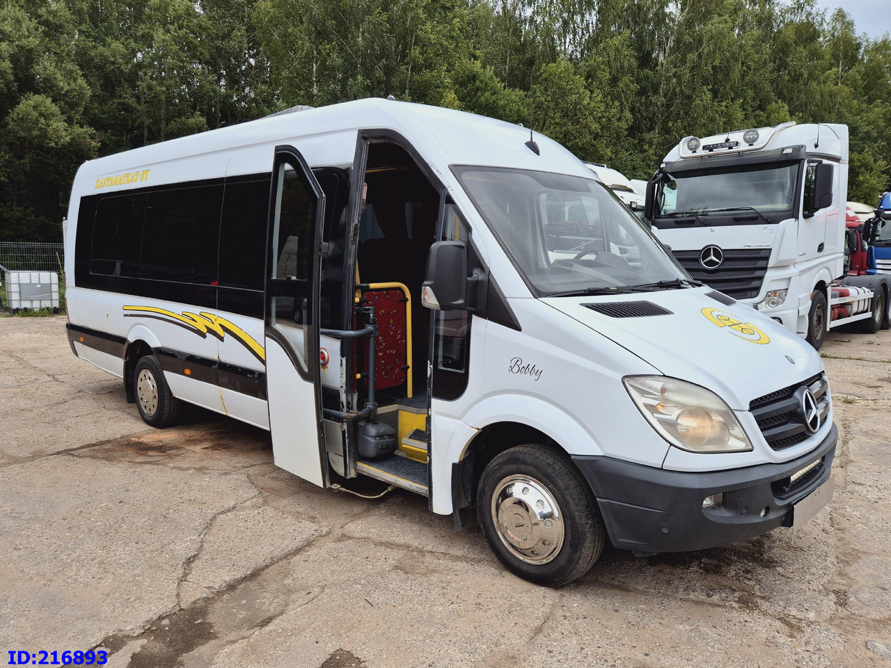 MERCEDES-BENZ Sprinter 516 - Euro5 - 23-seater - Патнички вагон автобус: слика 4 MERCEDES-BENZ Sprinter 516 - Euro5 - 23-seater - Патнички вагон автобус: слика 4