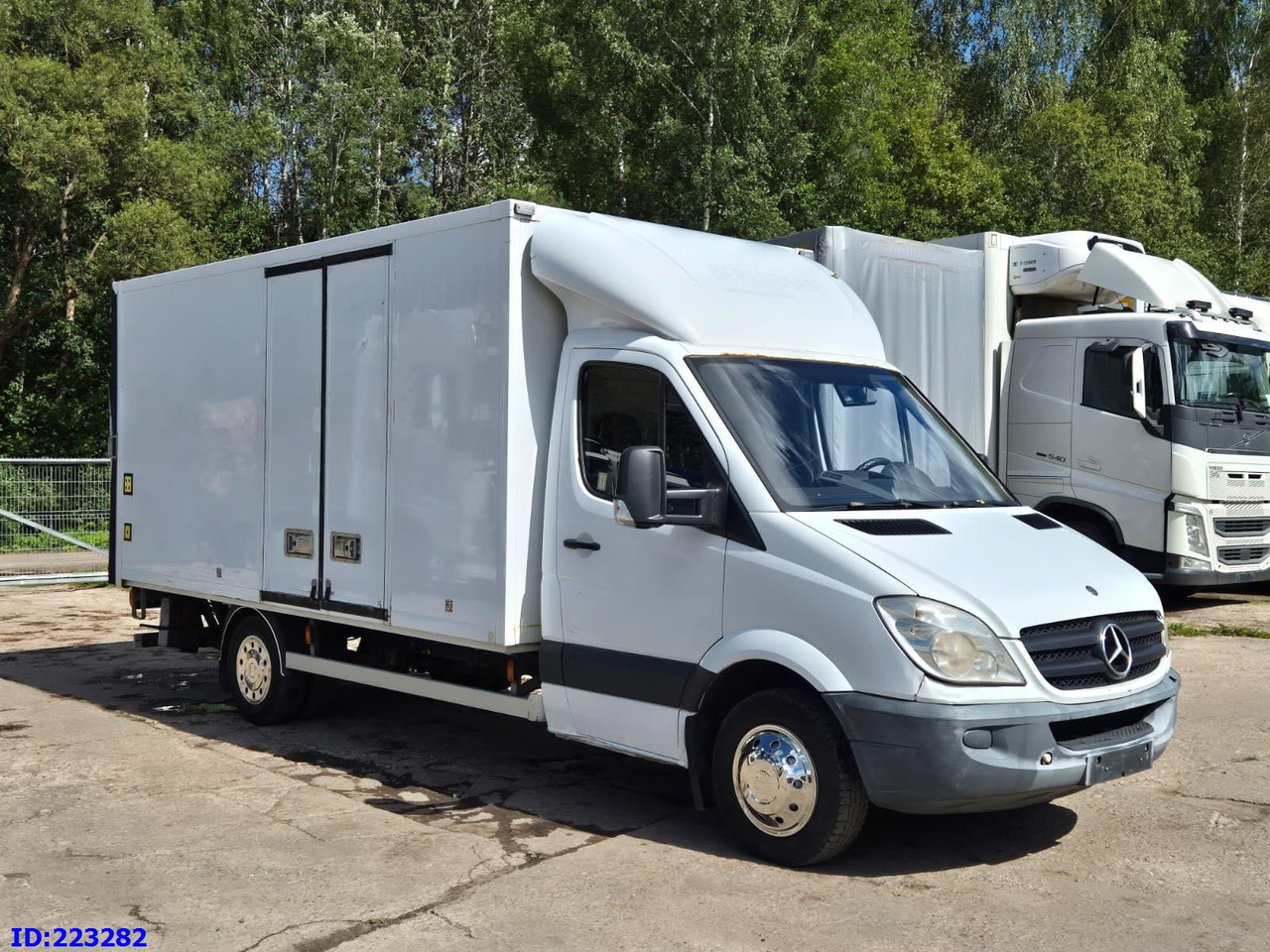 MERCEDES-BENZ Sprinter 516 SUPER - Комбе фургон: слика 4 MERCEDES-BENZ Sprinter 516 SUPER - Комбе фургон: слика 4