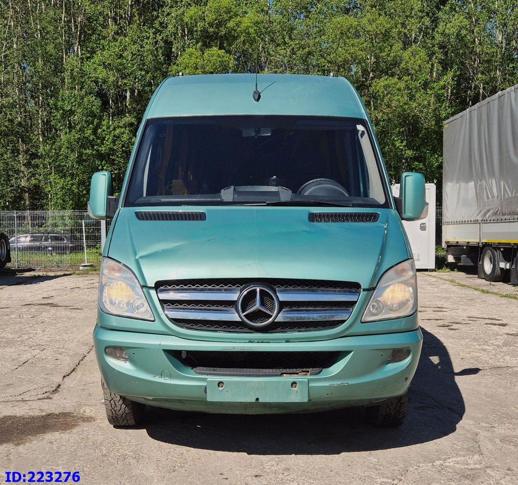 MERCEDES-BENZ Sprinter 516 - VIP - 23 Places - Патнички вагон автобус: слика 2 MERCEDES-BENZ Sprinter 516 - VIP - 23 Places - Патнички вагон автобус: слика 2