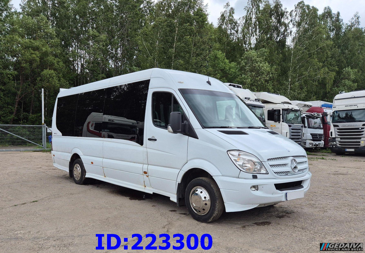 MERCEDES-BENZ Sprinter 518 VIP - 17 Seater - Патнички вагон автобус: слика 4 MERCEDES-BENZ Sprinter 518 VIP - 17 Seater - Патнички вагон автобус: слика 4