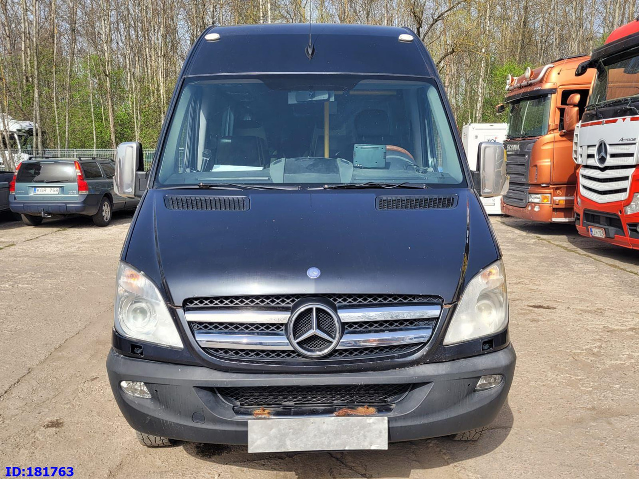 MERCEDES-BENZ Sprinter 518 - VIP - 17 Seater - Патнички вагон автобус: слика 2 MERCEDES-BENZ Sprinter 518 - VIP - 17 Seater - Патнички вагон автобус: слика 2