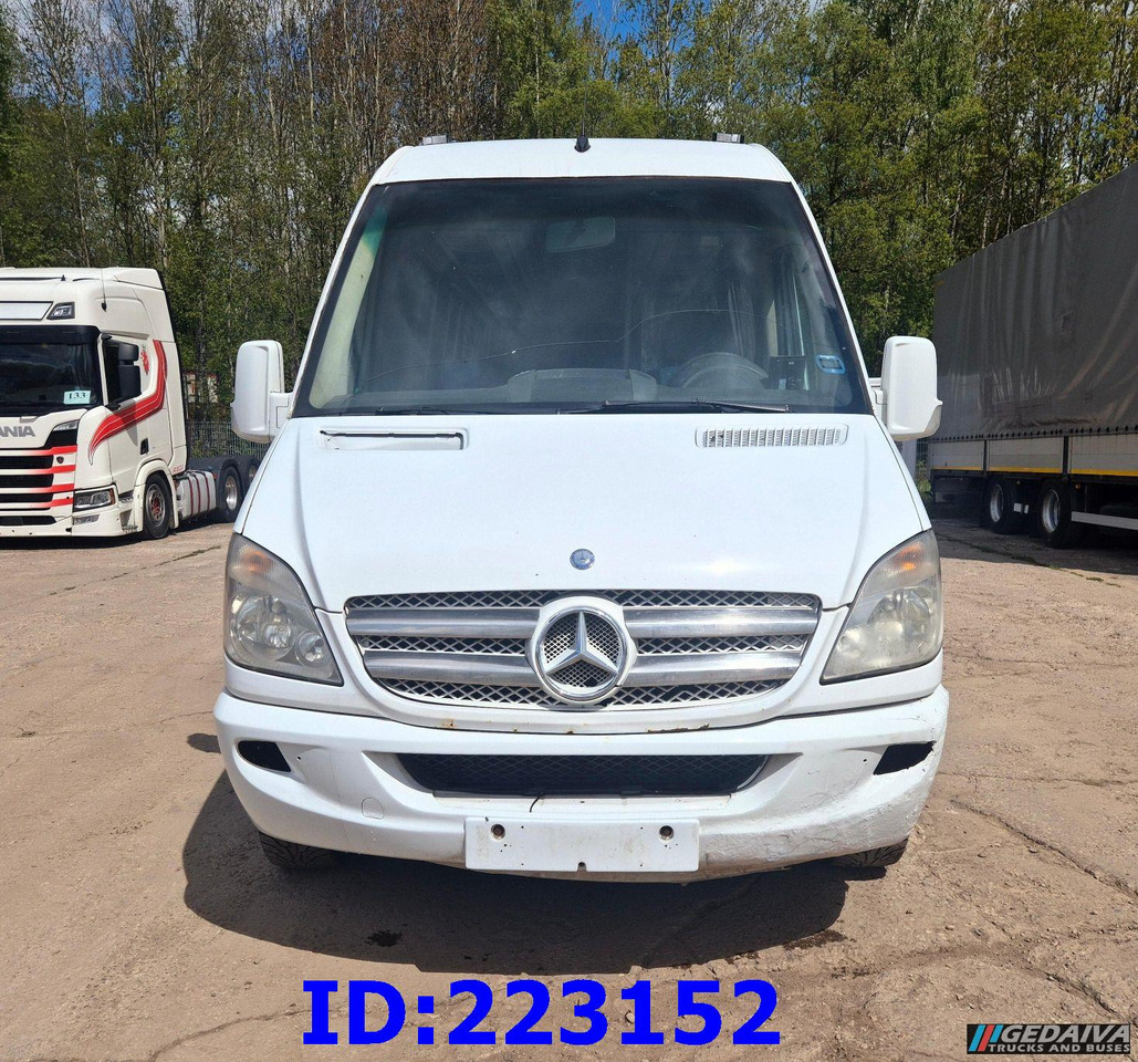 MERCEDES-BENZ Sprinter 518-VIP- 17 places - Патнички вагон автобус: слика 2 MERCEDES-BENZ Sprinter 518-VIP- 17 places - Патнички вагон автобус: слика 2