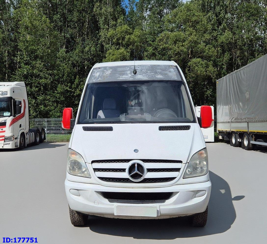 MERCEDES-BENZ Sprinter 518 - VIP - 17-seater - Минибус, Патничко комбе: слика 2 MERCEDES-BENZ Sprinter 518 - VIP - 17-seater - Минибус, Патничко комбе: слика 2