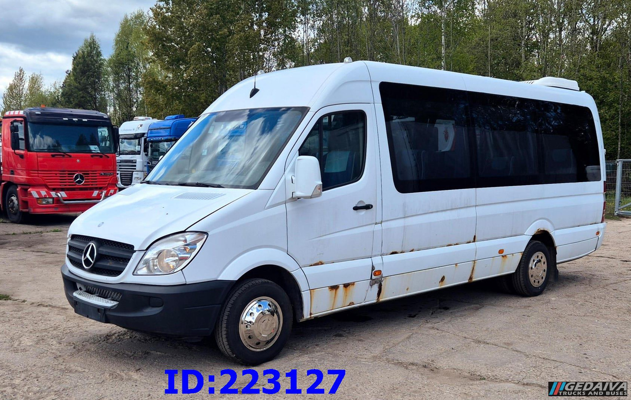 MERCEDES-BENZ Sprinter 518 - VIP -19 Seater - Патнички вагон автобус: слика 3 MERCEDES-BENZ Sprinter 518 - VIP -19 Seater - Патнички вагон автобус: слика 3