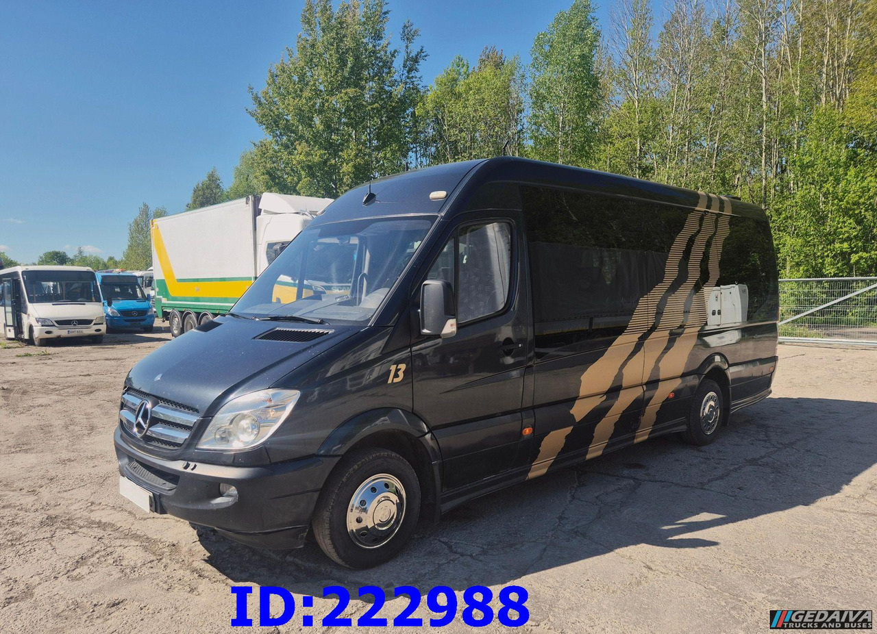 MERCEDES-BENZ Sprinter 519 VIP - 17 Seater - Патнички вагон автобус: слика 1 MERCEDES-BENZ Sprinter 519 VIP - 17 Seater - Патнички вагон автобус: слика 1