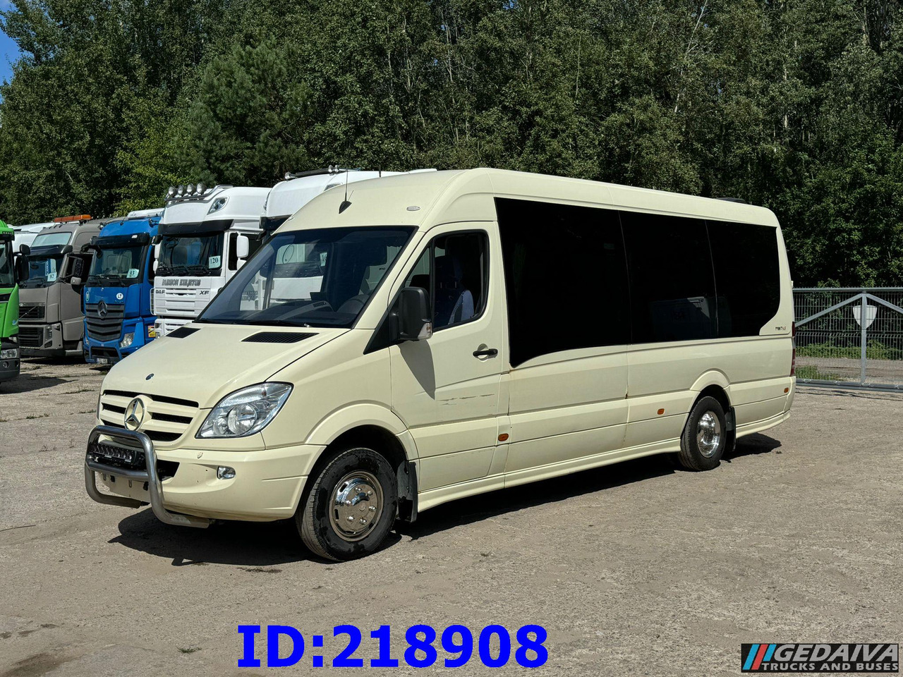 MERCEDES-BENZ Sprinter 519 VIP 18-Place Prostyle Euro5 - Патнички вагон автобус: слика 3 MERCEDES-BENZ Sprinter 519 VIP 18-Place Prostyle Euro5 - Патнички вагон автобус: слика 3