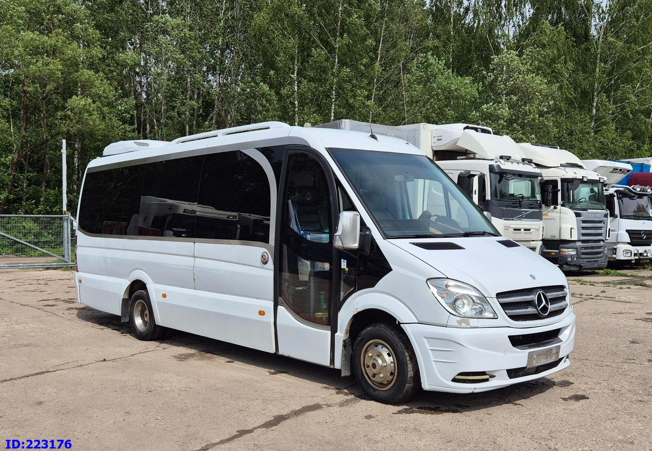 MERCEDES-BENZ Sprinter 519 VIP Luxury - Минибус, Патничко комбе: слика 1 MERCEDES-BENZ Sprinter 519 VIP Luxury - Минибус, Патничко комбе: слика 1