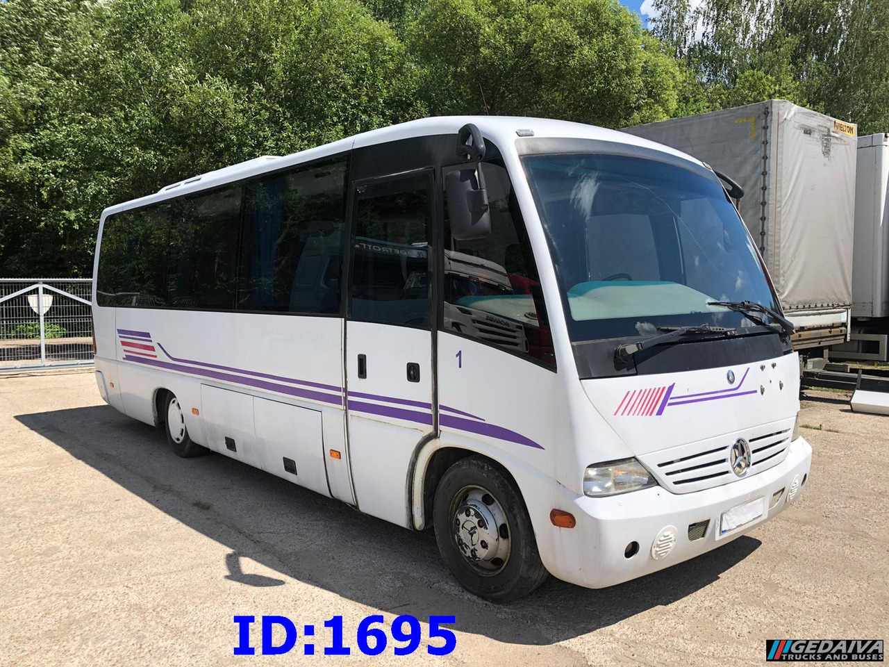 MERCEDES-BENZ Vario Medio 815 30-Seater - Патнички вагон автобус: слика 1 MERCEDES-BENZ Vario Medio 815 30-Seater - Патнички вагон автобус: слика 1