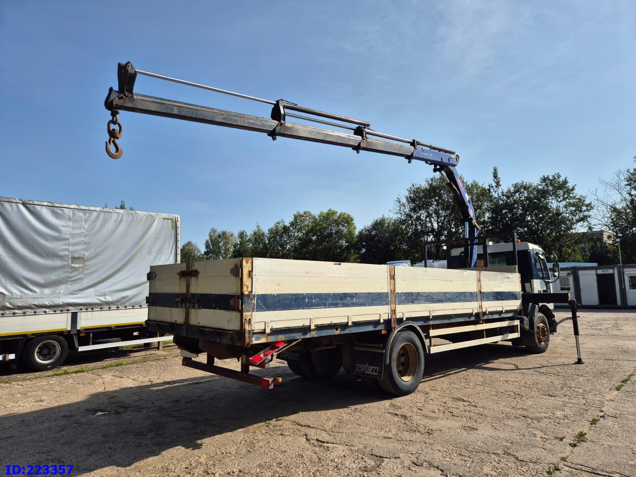 RENAULT Premium 210 4x2 Crane PM - Камион за дрва: слика 4 RENAULT Premium 210 4x2 Crane PM - Камион за дрва: слика 4