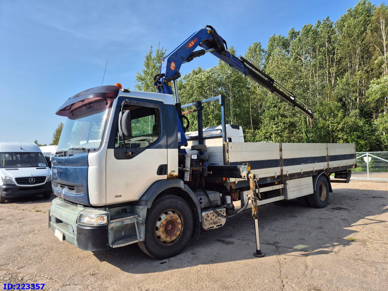 RENAULT Premium 210 4x2 Crane PM - Камион за дрва: слика 1 RENAULT Premium 210 4x2 Crane PM - Камион за дрва: слика 1