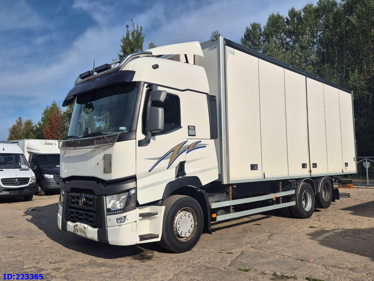 RENAULT T520 6x2 Euro 6 (Box 7.82m) - Камион сандучар: слика 1 RENAULT T520 6x2 Euro 6 (Box 7.82m) - Камион сандучар: слика 1