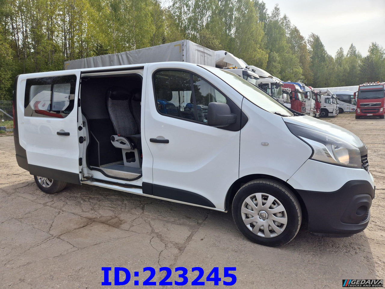 RENAULT Trafic Euro6 - Комби со двојна кабина: слика 5 RENAULT Trafic Euro6 - Комби со двојна кабина: слика 5