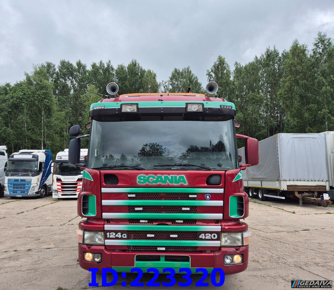 SCANIA P124 8X4 + Crane Effer 48N/4S with radio control - Камион со платформа: слика 2 SCANIA P124 8X4 + Crane Effer 48N/4S with radio control - Камион со платформа: слика 2