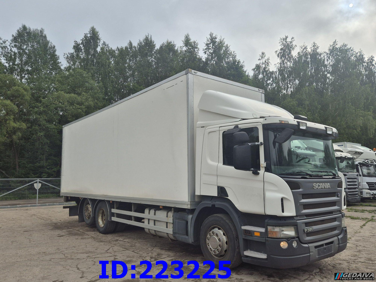 SCANIA P380 6x2 Open side box - Камион сандучар: слика 4 SCANIA P380 6x2 Open side box - Камион сандучар: слика 4