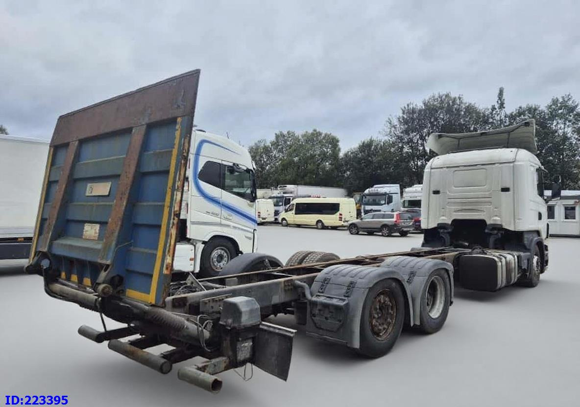 SCANIA R440 6X2 Steering axle (Engine defect) - Камион со кабинска шасија: слика 5 SCANIA R440 6X2 Steering axle (Engine defect) - Камион со кабинска шасија: слика 5