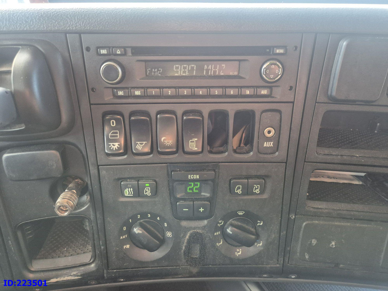 Камион со церада SCANIA R480 6x2 - 10 tyre - Retarder- 3 pedal: слика 16