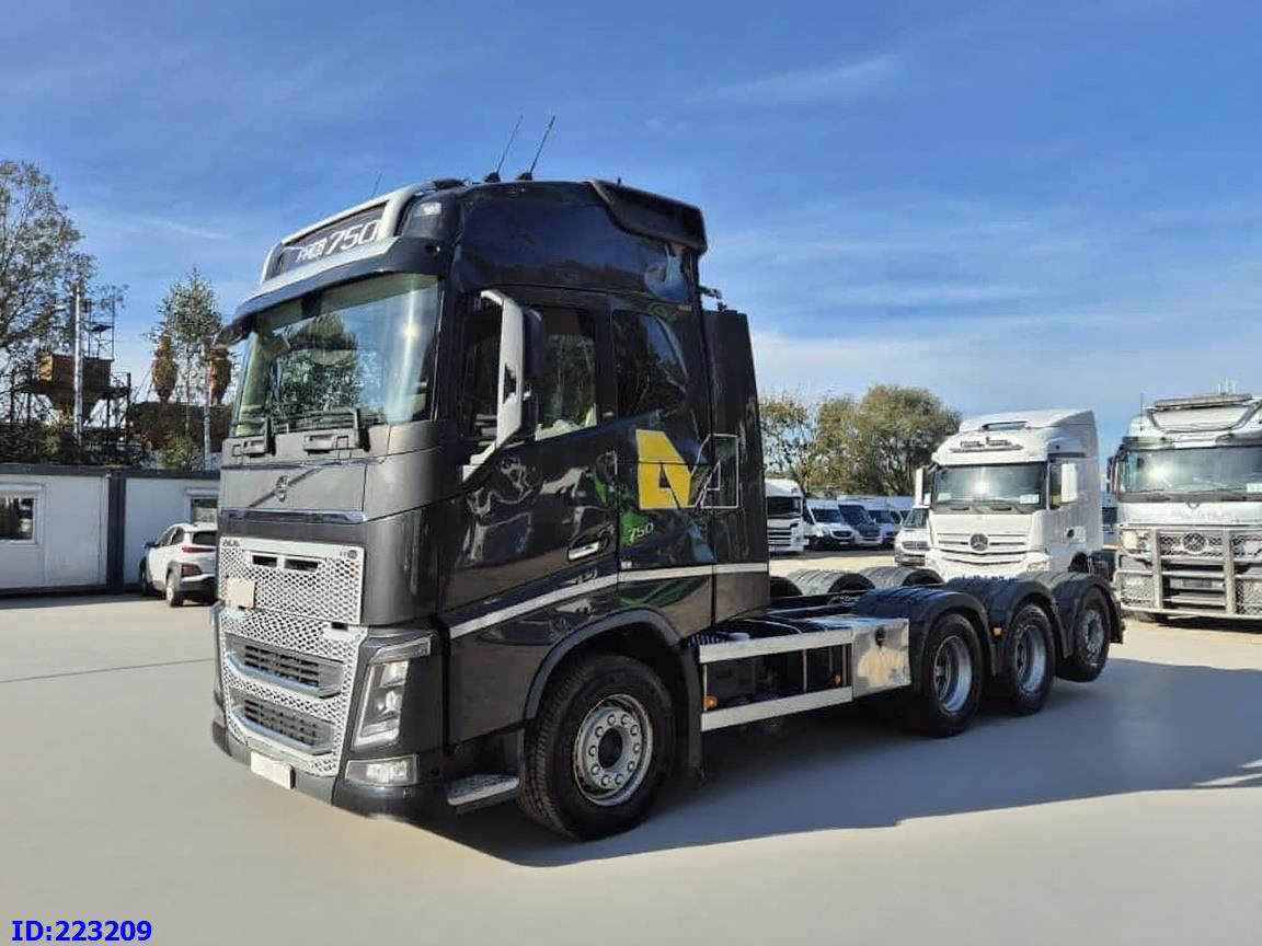 VOLVO FH16 750HP 8x4 Steering axle - Камион со кабинска шасија: слика 1 VOLVO FH16 750HP 8x4 Steering axle - Камион со кабинска шасија: слика 1