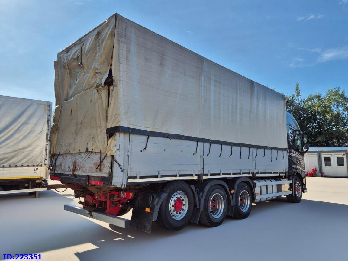 VOLVO FH16 750HP - 8x4-Steering axle - Камион со церада: слика 5 VOLVO FH16 750HP - 8x4-Steering axle - Камион со церада: слика 5