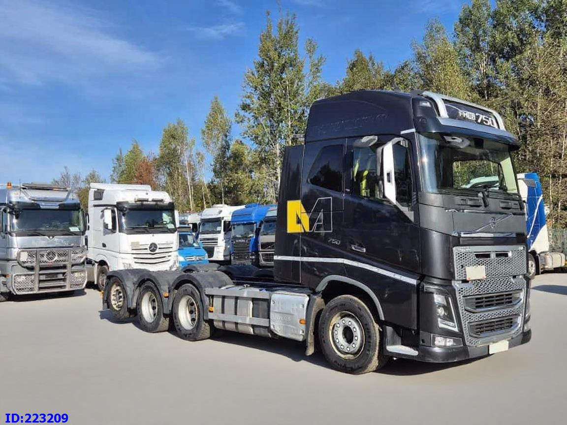 VOLVO FH16 750HP 8x4 Steering axle - Камион со кабинска шасија: слика 4 VOLVO FH16 750HP 8x4 Steering axle - Камион со кабинска шасија: слика 4