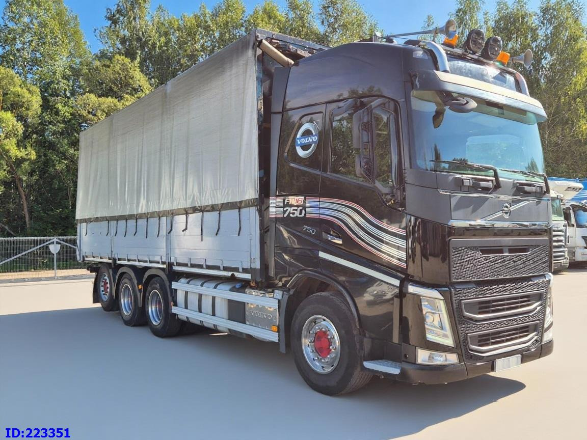 VOLVO FH16 750HP - 8x4-Steering axle - Камион со церада: слика 2 VOLVO FH16 750HP - 8x4-Steering axle - Камион со церада: слика 2
