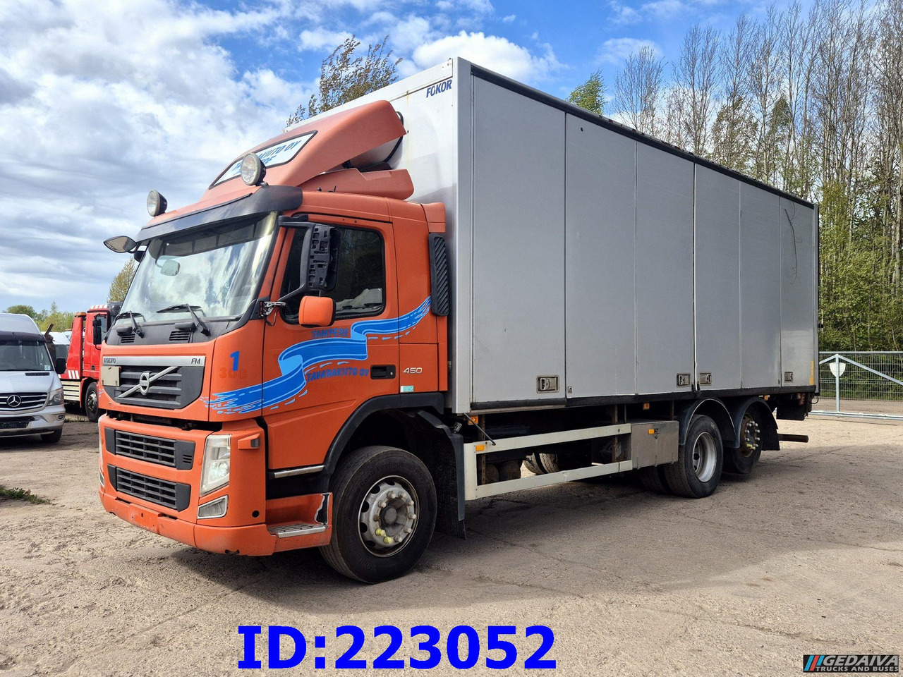 VOLVO FM11 450HP 6x2 Euro5 - Камион сандучар: слика 1 VOLVO FM11 450HP 6x2 Euro5 - Камион сандучар: слика 1