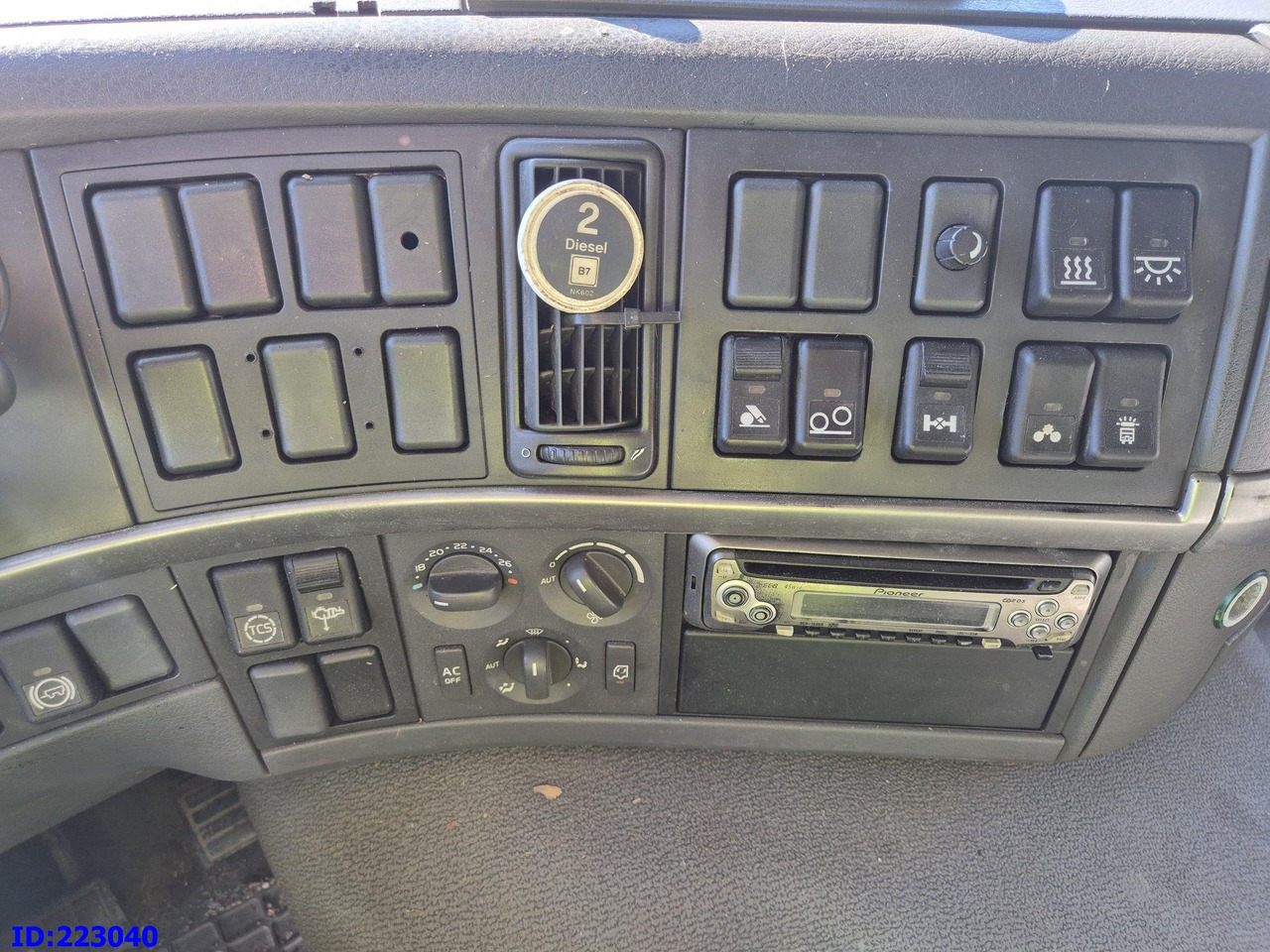 Кипер VOLVO FM12 420HP 8x2: слика 14