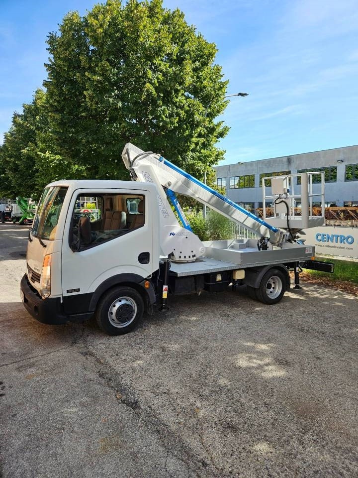 Multitel ALU 145 - Камион со подигачка кошница: слика 2 Multitel ALU 145 - Камион со подигачка кошница: слика 2