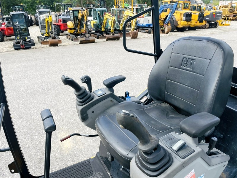 Caterpillar 301.7D (3846) - Мини багер: слика 5 Caterpillar 301.7D (3846) - Мини багер: слика 5