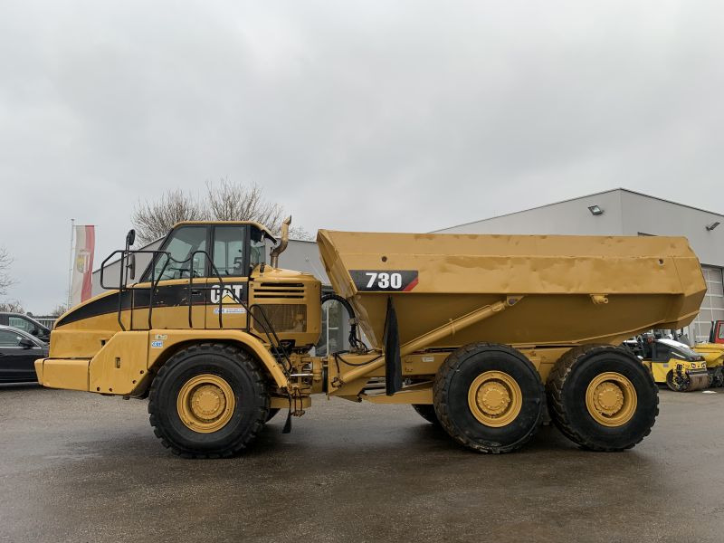 Caterpillar 730 (110387) - Зглобен истоварувач: слика 1 Caterpillar 730 (110387) - Зглобен истоварувач: слика 1