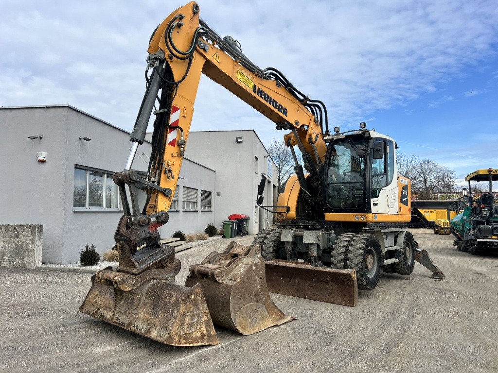 Liebherr A 918 C-Litronic (111509) - Багер на тркала: слика 3 Liebherr A 918 C-Litronic (111509) - Багер на тркала: слика 3