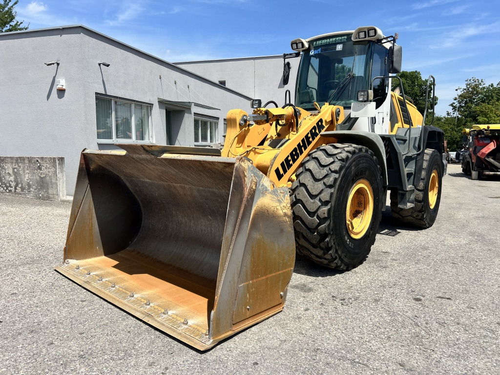 Liebherr L 550 (111617) - Натоварувач на тркала: слика 3 Liebherr L 550 (111617) - Натоварувач на тркала: слика 3