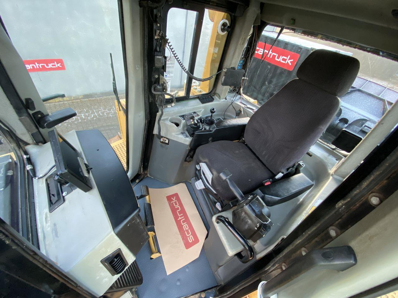 Caterpillar D6T LGP - Булдожер: слика 3 Caterpillar D6T LGP - Булдожер: слика 3