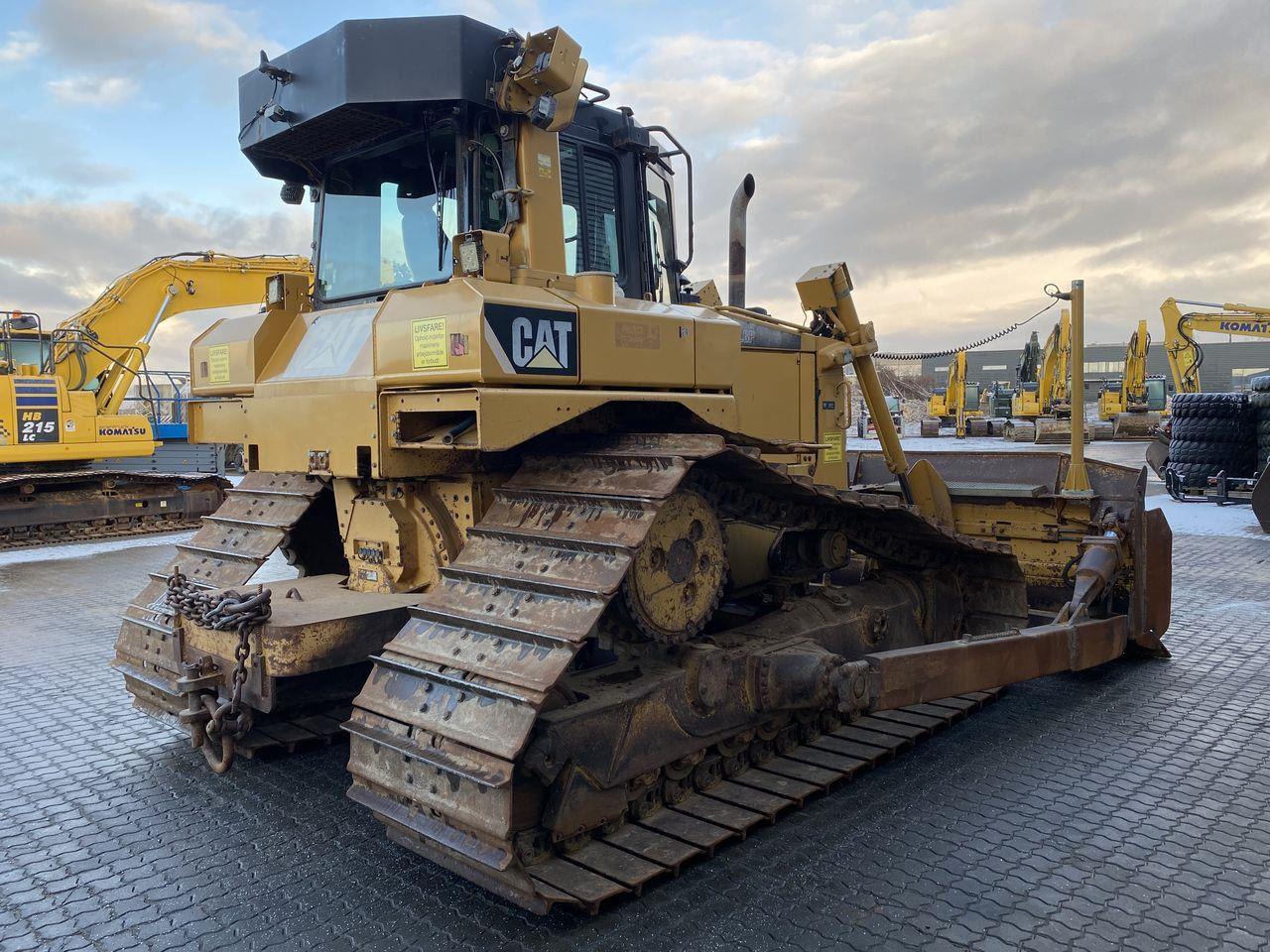 Caterpillar D6T LGP - Булдожер: слика 4 Caterpillar D6T LGP - Булдожер: слика 4