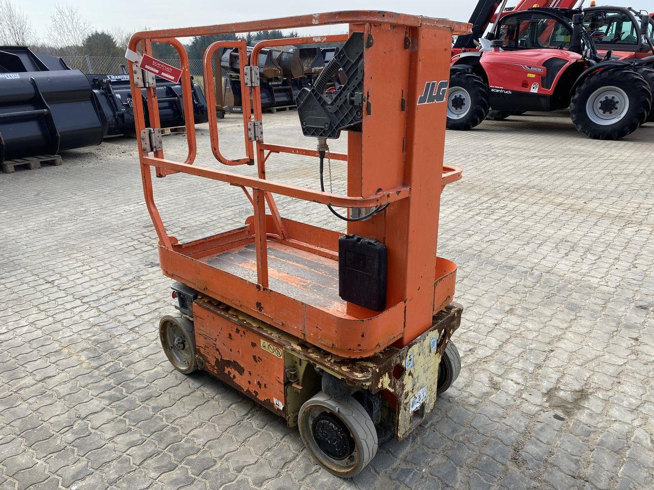 JLG 1230ES - Вертикален јарболски подигнувач: слика 5 JLG 1230ES - Вертикален јарболски подигнувач: слика 5