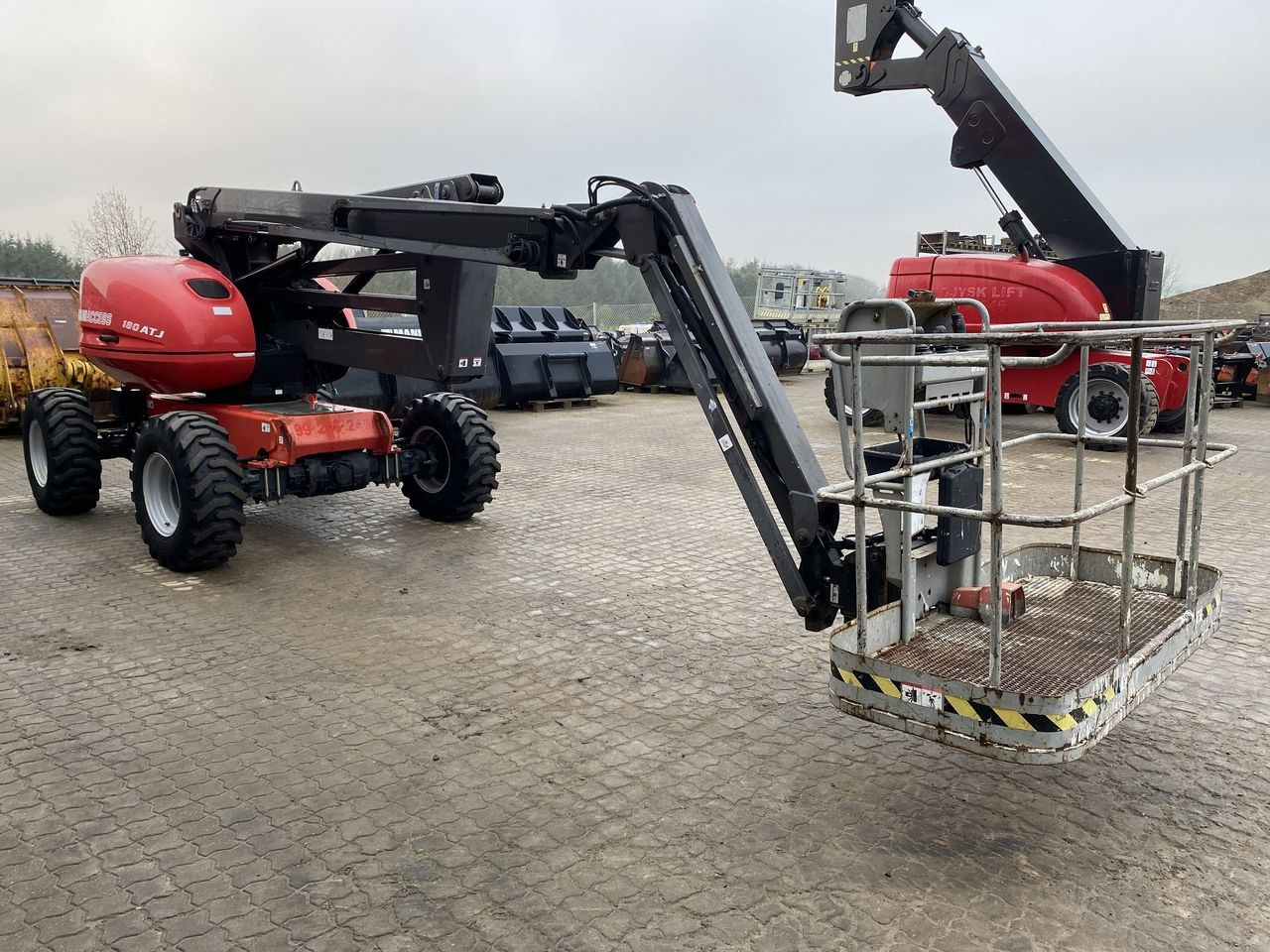 Manitou 180ATJ 2 RC - Дигачка зглобна платформа: слика 5 Manitou 180ATJ 2 RC - Дигачка зглобна платформа: слика 5