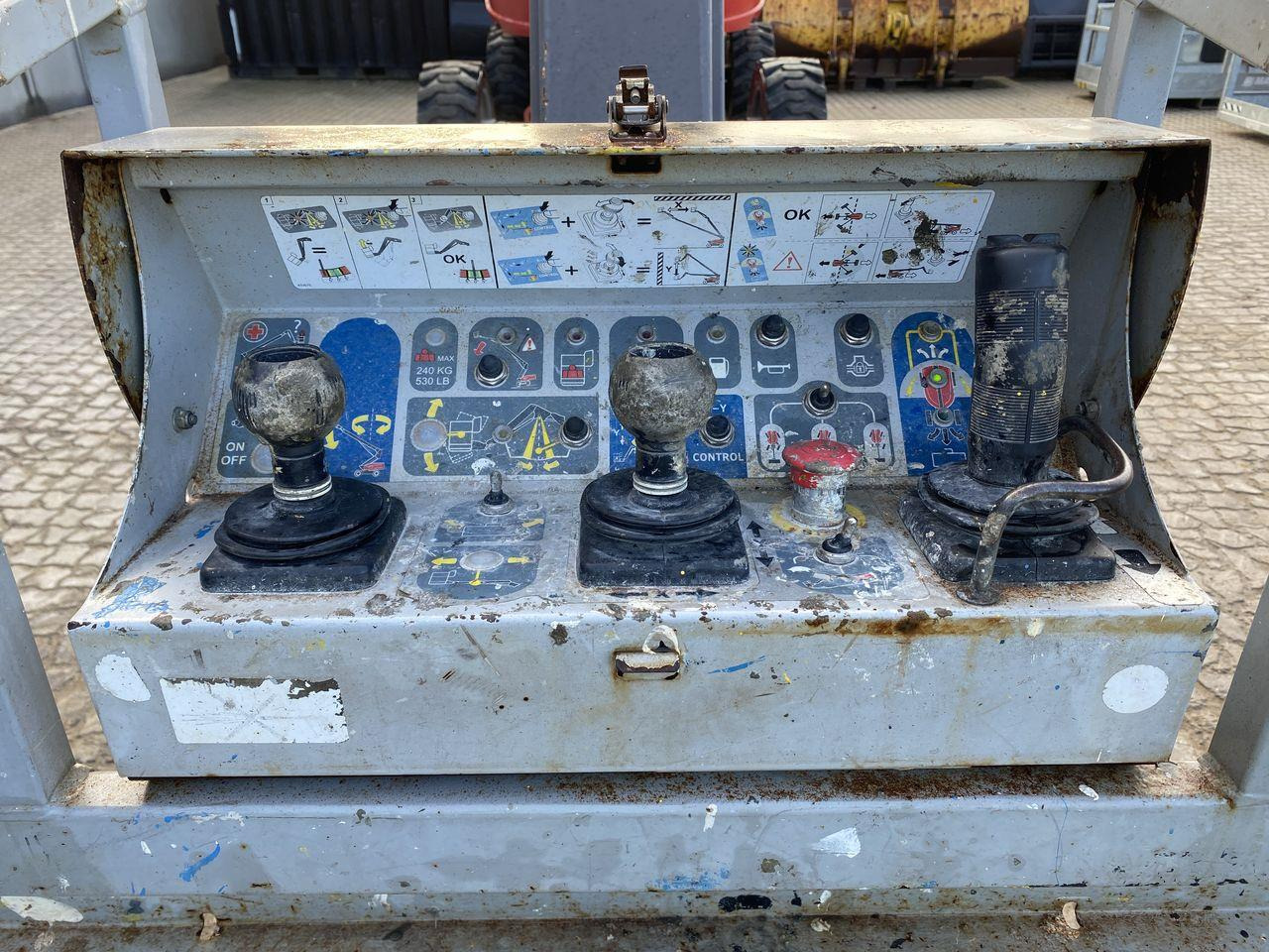 Manitou 260TJ - Дигачка зглобна платформа: слика 3 Manitou 260TJ - Дигачка зглобна платформа: слика 3