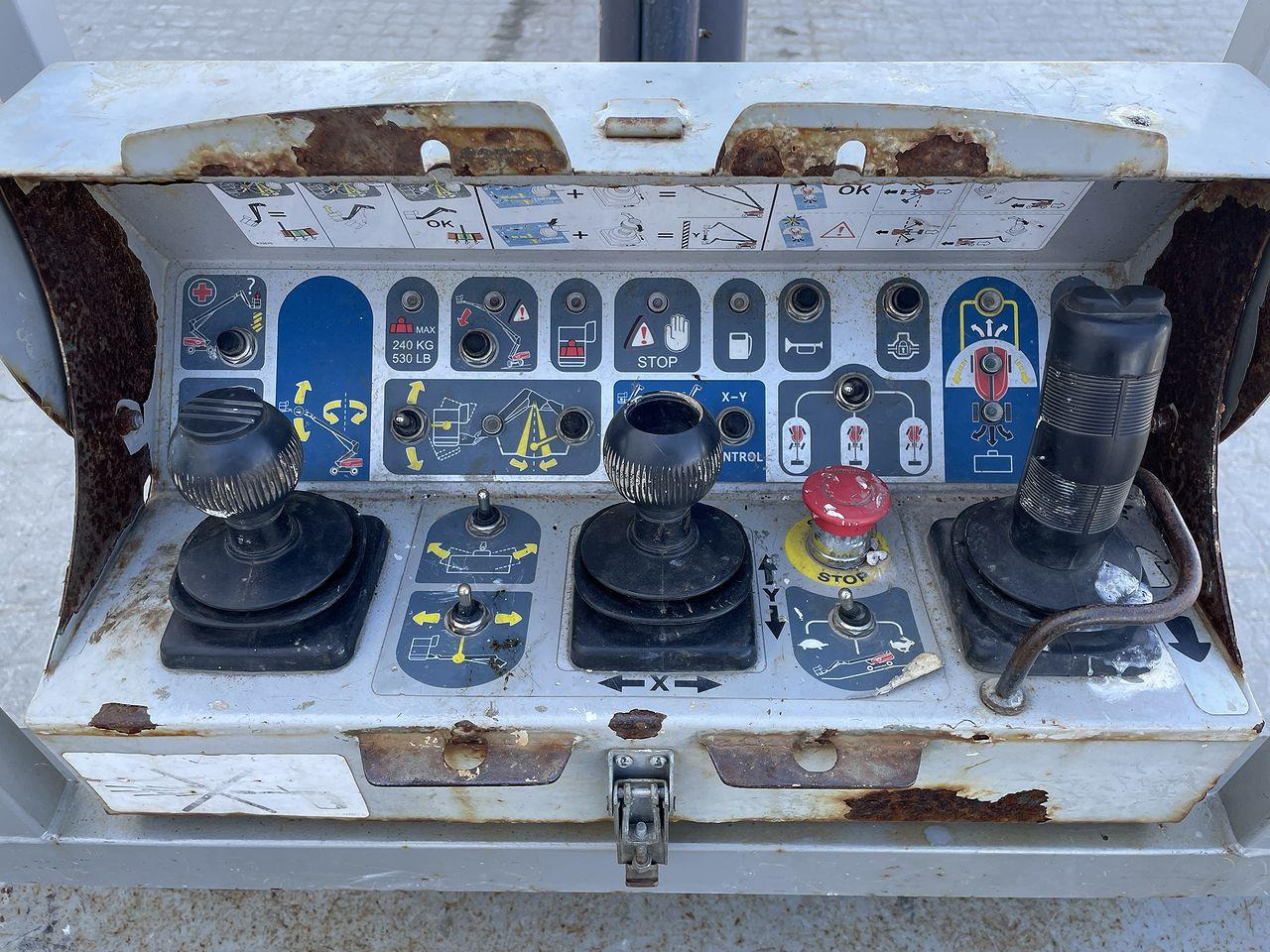 Manitou 280TJ - Телескопска платформа: слика 3 Manitou 280TJ - Телескопска платформа: слика 3