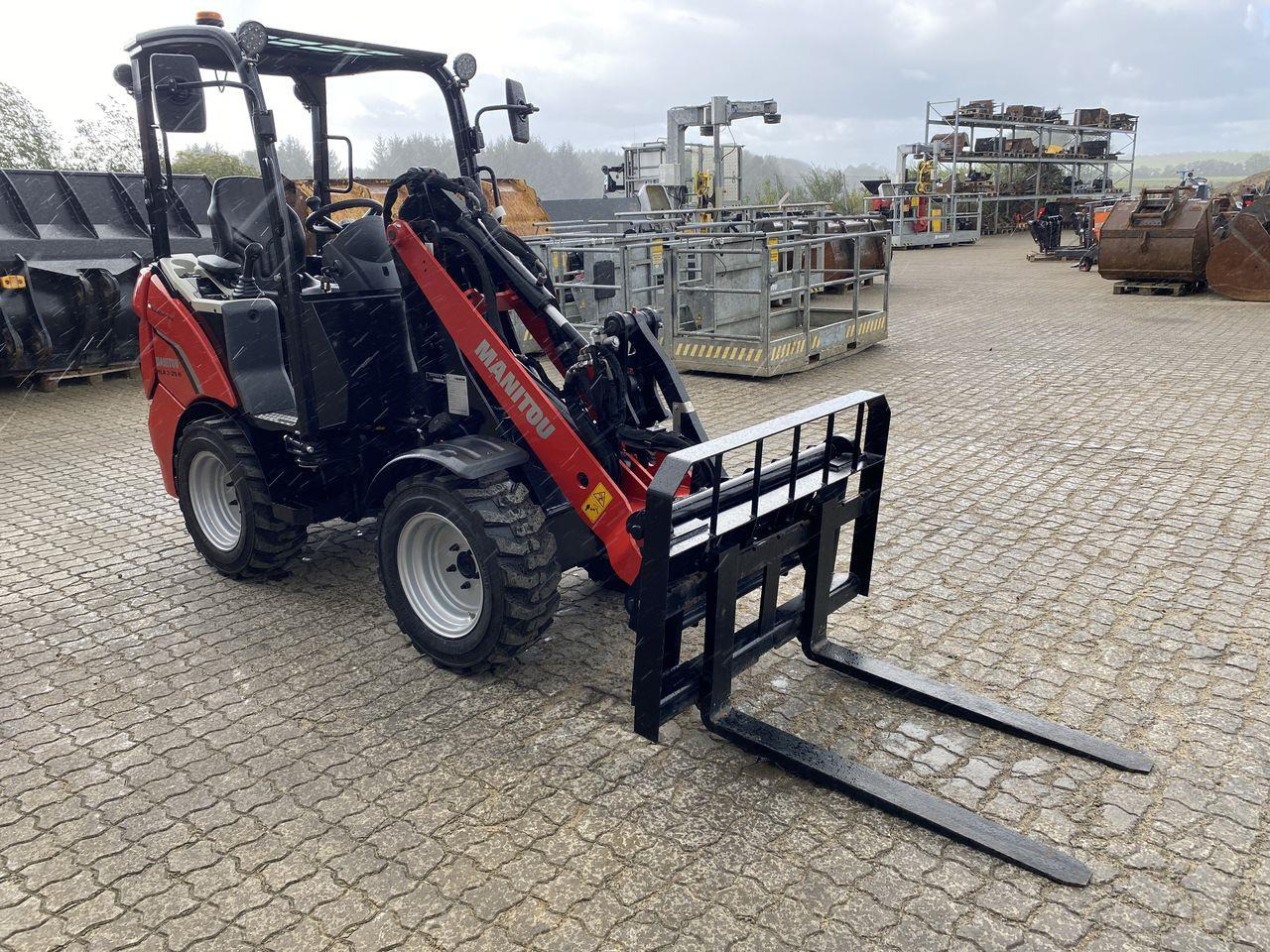 Manitou MLA 2-25H 4P - Земјоделски натоварувач: слика 5 Manitou MLA 2-25H 4P - Земјоделски натоварувач: слика 5
