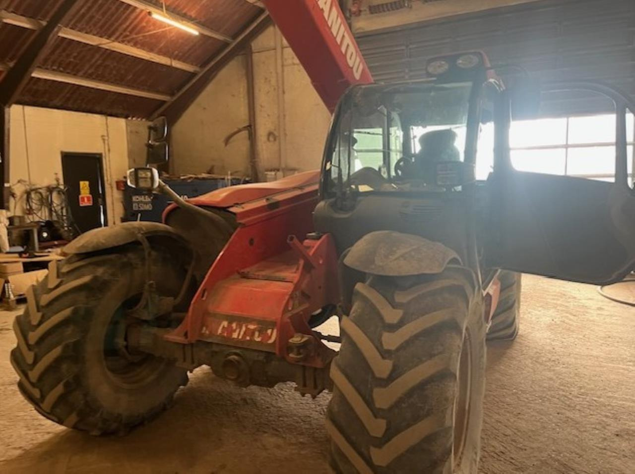 Manitou MLT840-137PS ELITE - Телескопски ракувач: слика 1 Manitou MLT840-137PS ELITE - Телескопски ракувач: слика 1