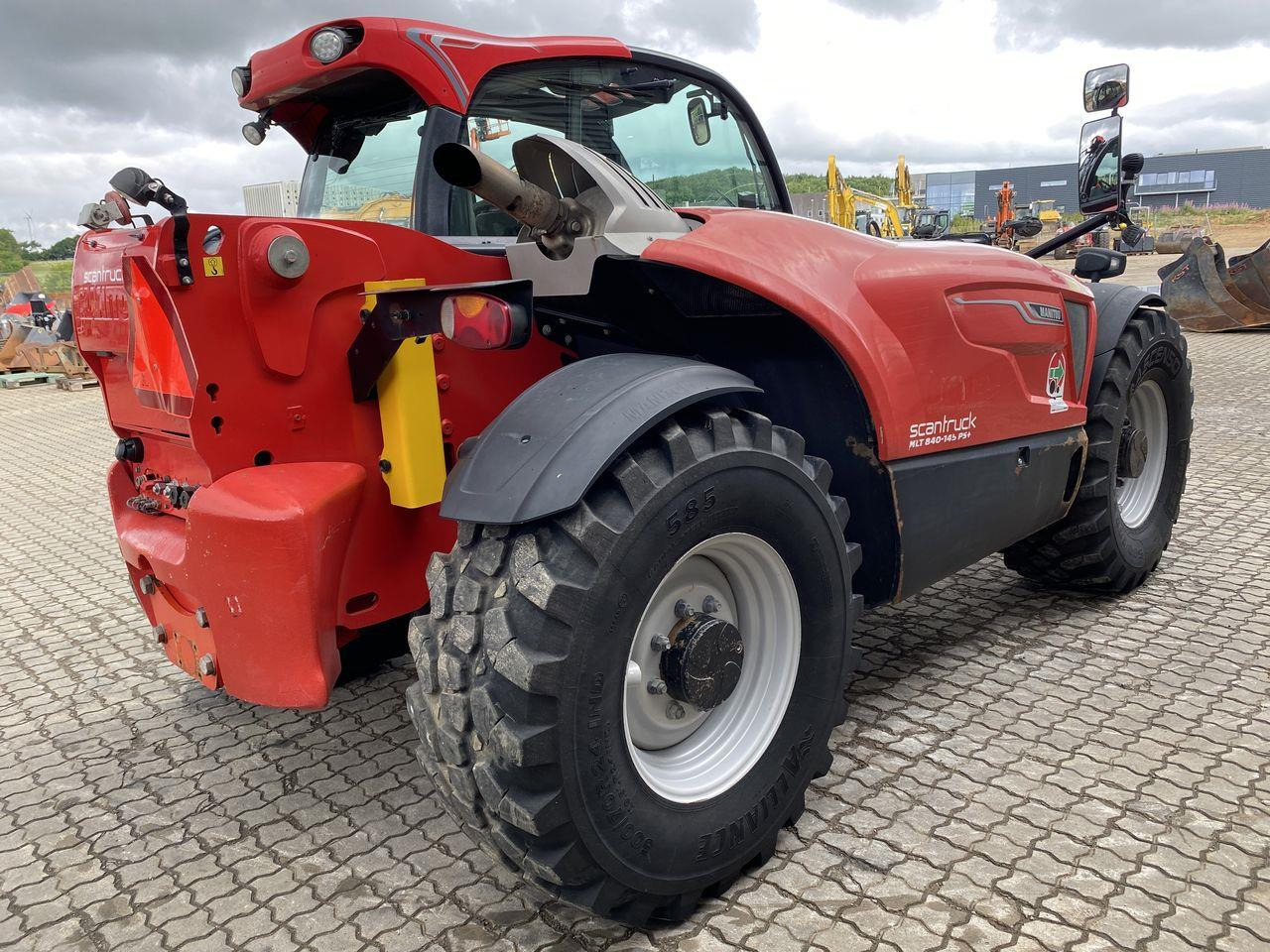Manitou MLT840-145PS ELITE - Телескопски ракувач: слика 4 Manitou MLT840-145PS ELITE - Телескопски ракувач: слика 4