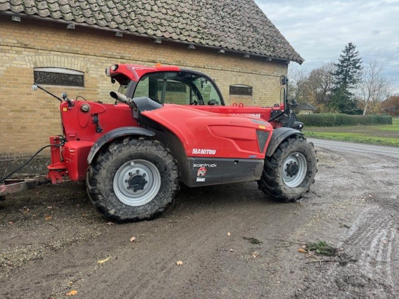 Manitou MLT840-145PS ELITE - Телескопски ракувач: слика 1 Manitou MLT840-145PS ELITE - Телескопски ракувач: слика 1