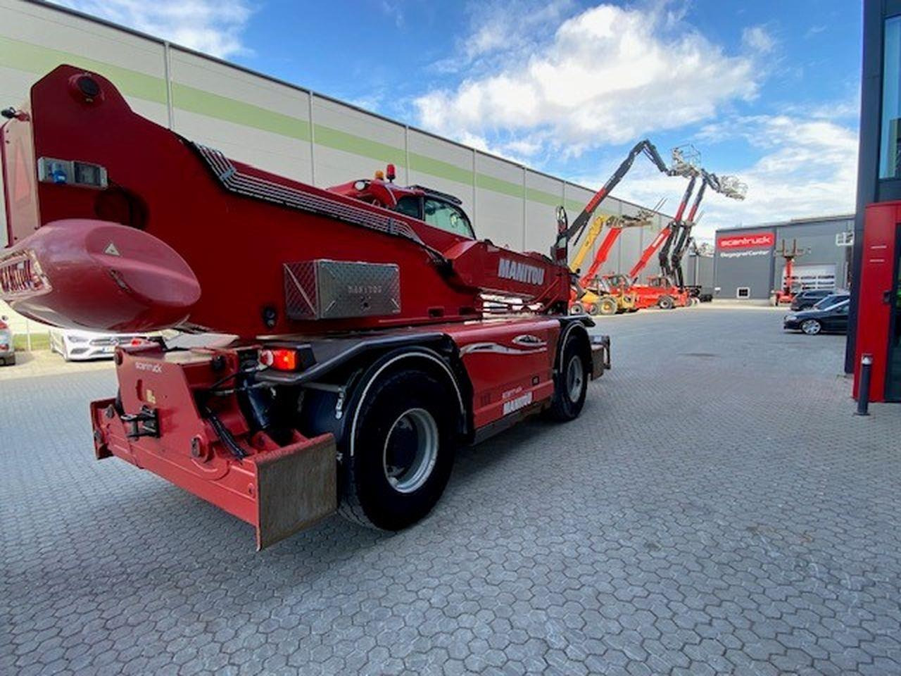 Manitou MRT2470 P+ - Телескопски ракувач: слика 3 Manitou MRT2470 P+ - Телескопски ракувач: слика 3