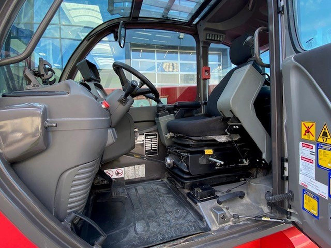 Manitou MRT2470 P+ - Телескопски ракувач: слика 5 Manitou MRT2470 P+ - Телескопски ракувач: слика 5