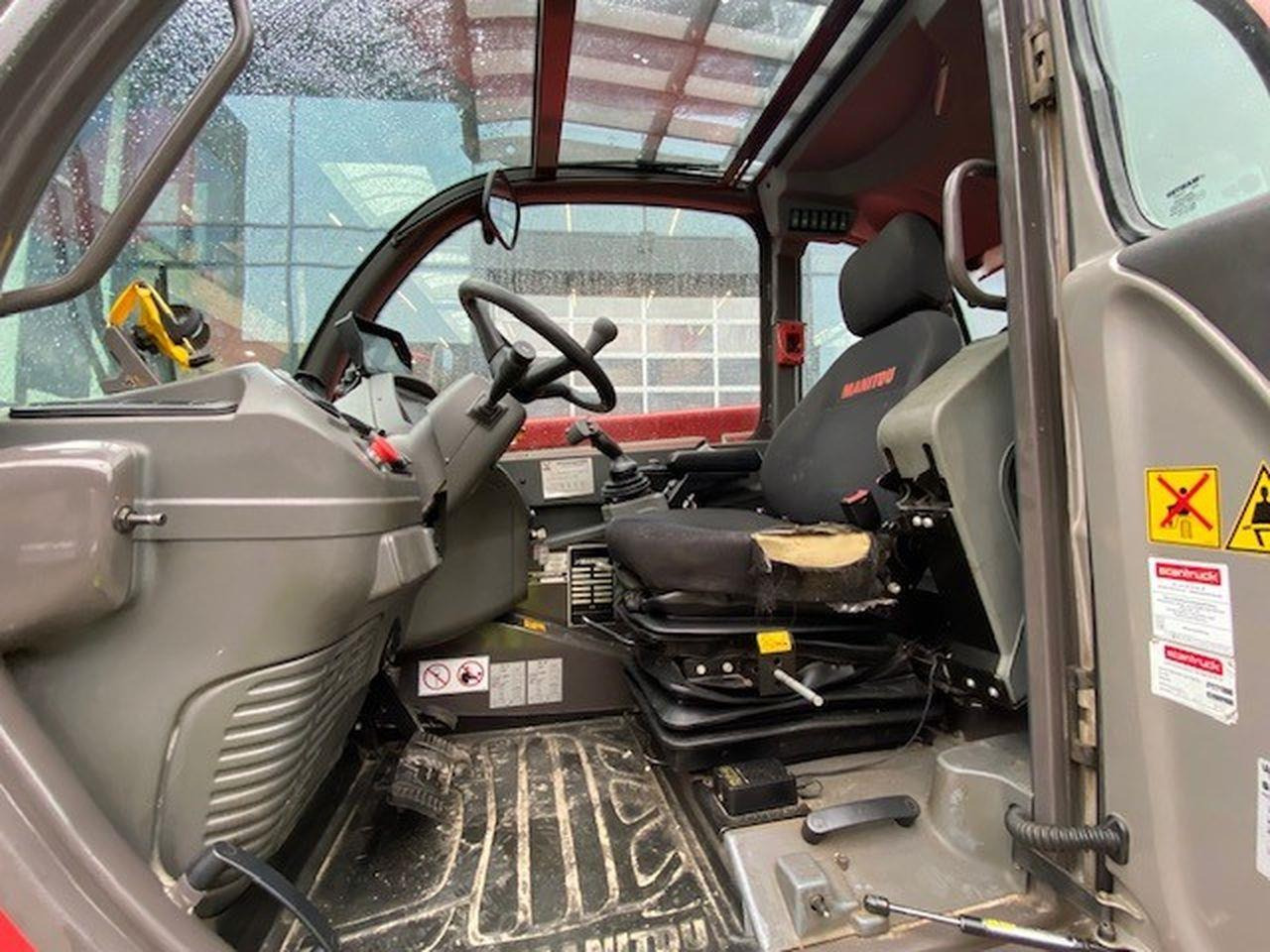 Manitou MRT2470P+ ST4 - Телескопски ракувач: слика 5 Manitou MRT2470P+ ST4 - Телескопски ракувач: слика 5