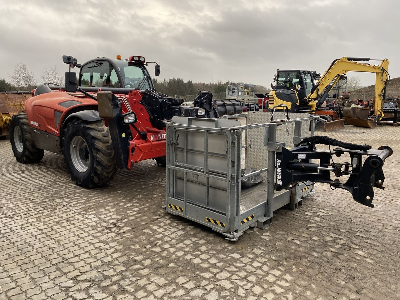 Manitou MT1840A ST4 - Телескопски ракувач: слика 5 Manitou MT1840A ST4 - Телескопски ракувач: слика 5