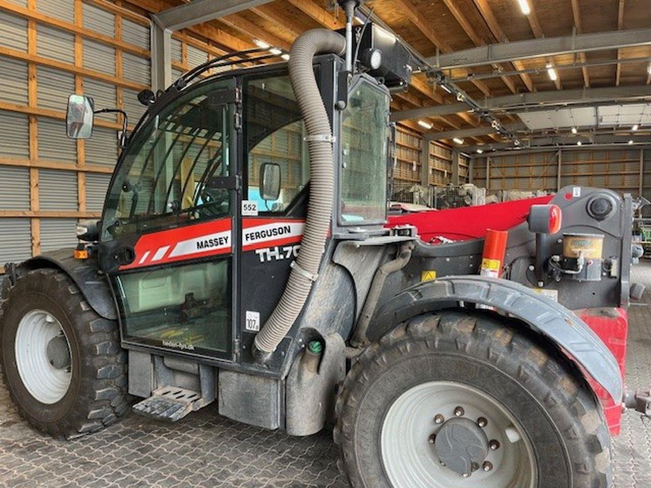 Massey Fergusson TH7038X - Телескопски ракувач: слика 4 Massey Fergusson TH7038X - Телескопски ракувач: слика 4