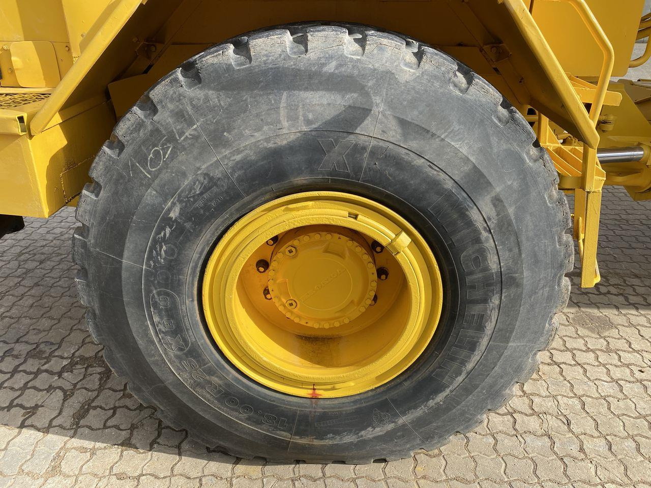 Зглобен истоварувач Volvo A20: слика 6