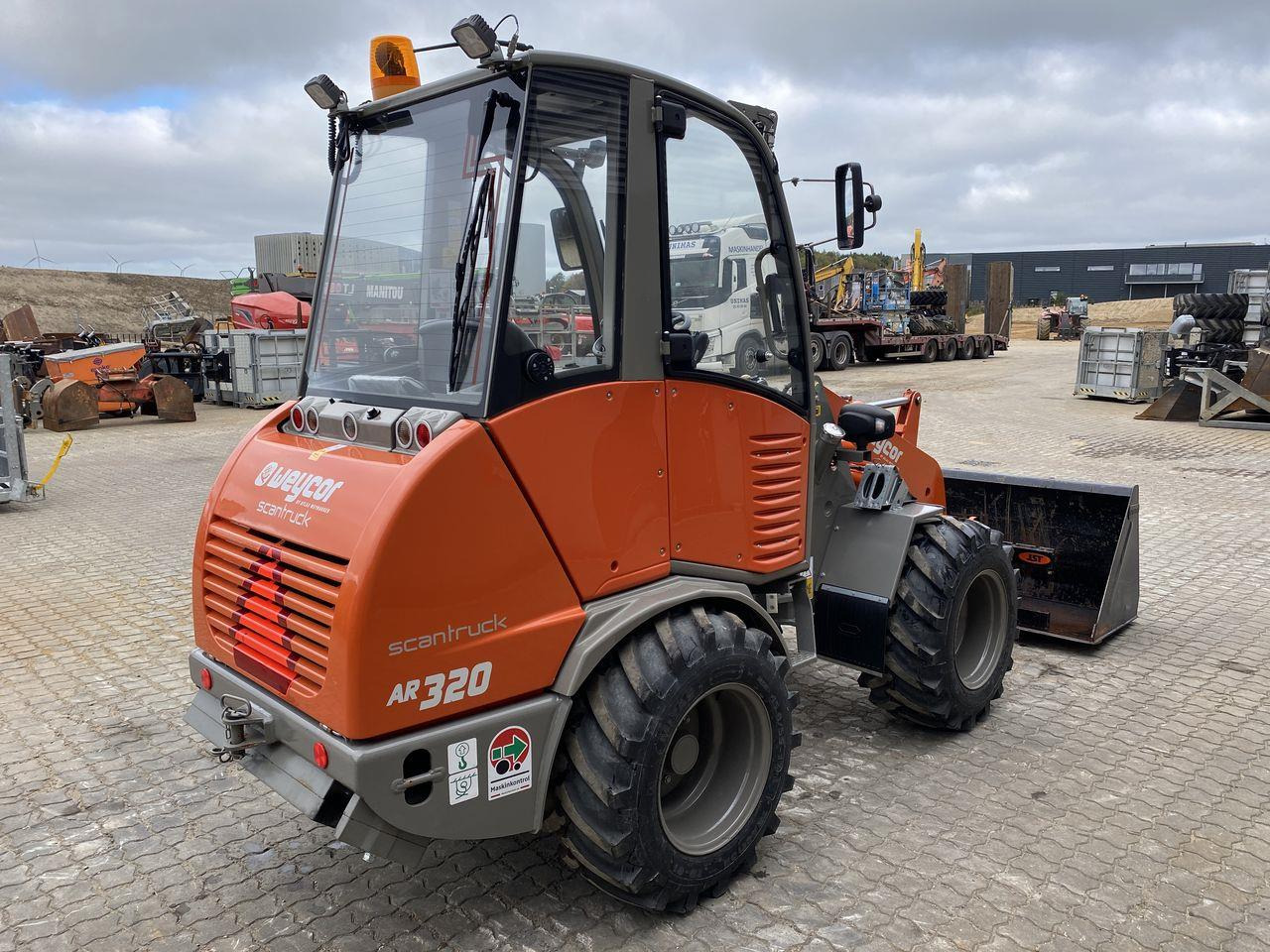 Weycor AR320 Cab - Земјоделски натоварувач: слика 4 Weycor AR320 Cab - Земјоделски натоварувач: слика 4