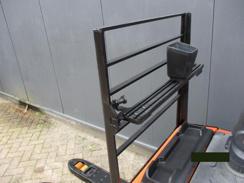 Toyota LPE 200 - Вилушкар за палети: слика 5 Toyota LPE 200 - Вилушкар за палети: слика 5